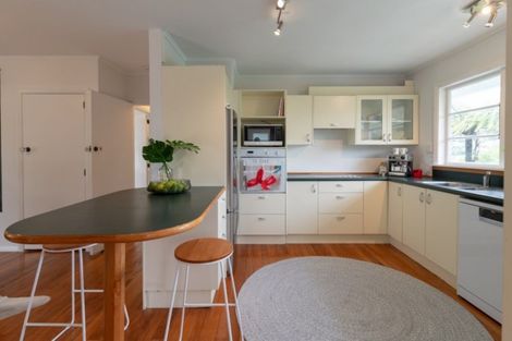 Photo of property in 41 Bassett Road, Johnsonville, Wellington, 6037