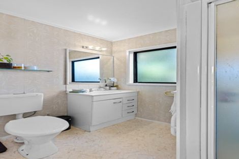 Photo of property in 10a Stillwater Crescent, Stillwater, Silverdale, 0993