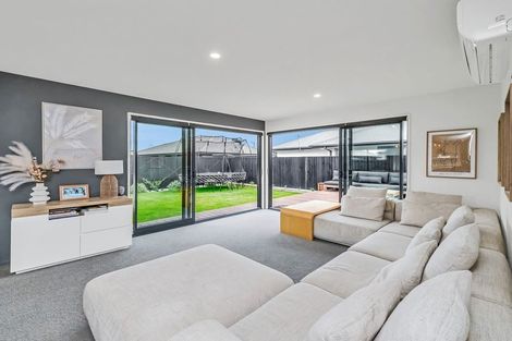 Photo of property in 3 Guyon Street, Marshland, Christchurch, 8083