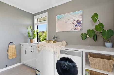 Photo of property in 57 Benmore Crescent, Pyes Pa, Tauranga, 3112