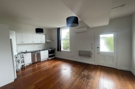 Photo of property in 111 Tasman Street, Mount Cook, Wellington, 6021