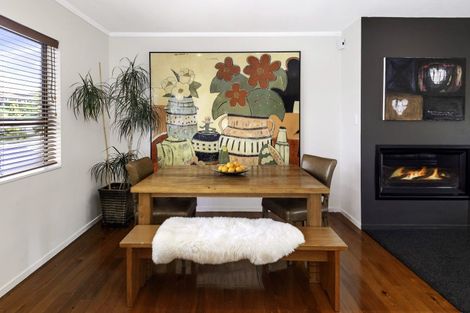 Photo of property in 4 Sarah Place, Farm Cove, Auckland, 2012