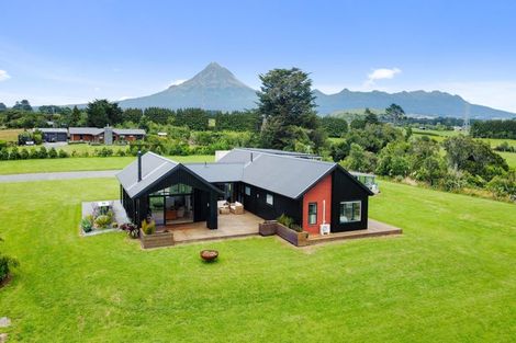 Photo of property in 1506 Egmont Road, Egmont Village, 4386