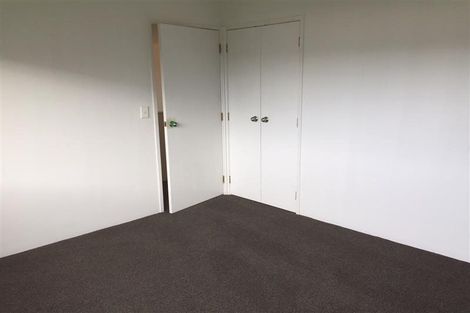 Photo of property in 10 Captain Scott Road, Glen Eden, Auckland, 0602
