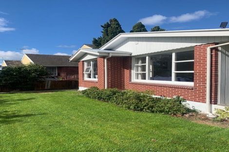 Photo of property in 8 Lochee Road, Upper Riccarton, Christchurch, 8041