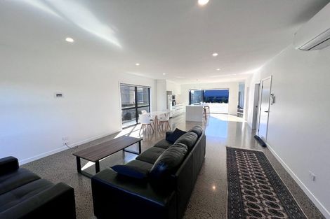 Photo of property in 43 Kikorangi Drive, Wainui, Silverdale, 0992