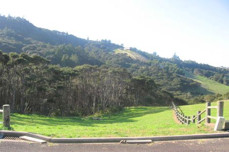 Photo of property in 7 Tironui Place, Whitianga, 3510