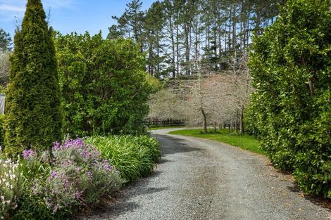 Photo of property in 2 Valley Road, Waitoki, Kaukapakapa, 0871