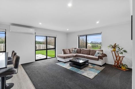 Photo of property in 9 Rylstone Way, Te Kauwhata, 3710