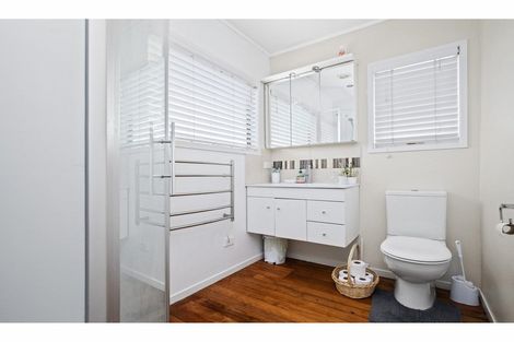 Photo of property in 32 Kaiwaka Road, Waiuku, 2123