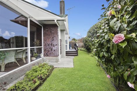 Photo of property in 11a Arthur Grove, Waikanae, 5036