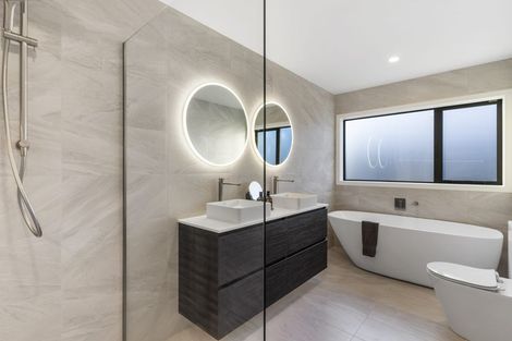 Photo of property in 37 Elliot Street, Riverhead, 0820