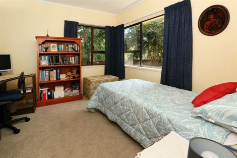 Photo of property in 104 Rathgar Road, Henderson, Auckland, 0610