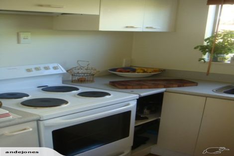 Photo of property in 2 Overtoun Terrace, Hataitai, Wellington, 6021