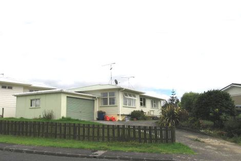 Photo of property in 31a Chippendale Crescent, Birkdale, Auckland, 0626
