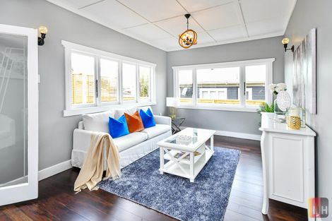 Photo of property in 1/24 Great South Road, Papakura, 2110