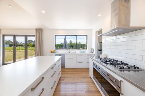 Photo of property in 32 Cridges Road, Darfield, 7510