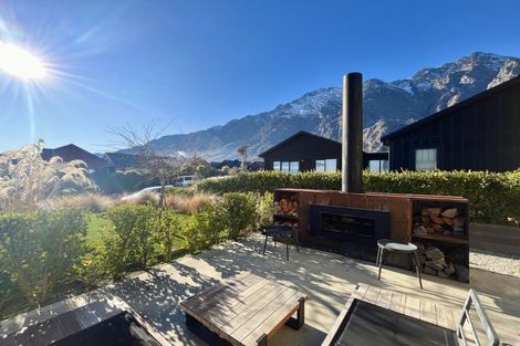 Photo of property in 20 Mckellar Drive, Jacks Point, Queenstown, 9371