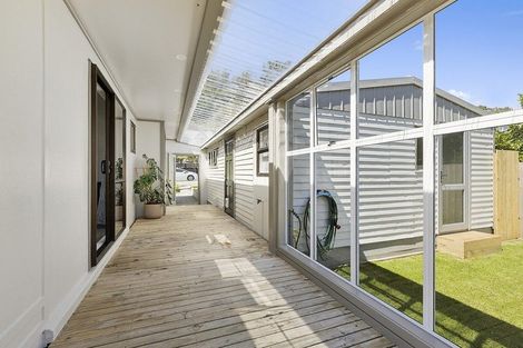 Photo of property in 6 Bobstay Lane, Whitby, Porirua, 5024