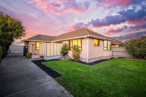Photo of property in 24 Appleby Crescent, Burnside, Christchurch, 8053