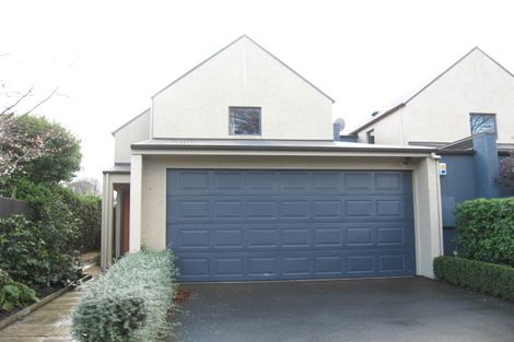 Photo of property in 77 Holly Road, St Albans, Christchurch, 8014