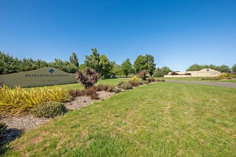 Photo of property in 22 Golf View Close, Fairhall, 7272