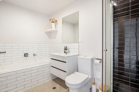 Photo of property in 35 Treloar Crescent, Hobsonville, Auckland, 0616