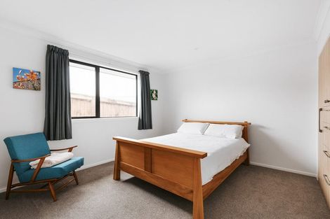 Photo of property in 18 Moira Close, Welcome Bay, Tauranga, 3175