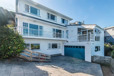 Photo of property in 13 Waru Street, Khandallah, Wellington, 6035