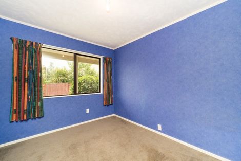 Photo of property in 14 Gladys Place, Kelvin Grove, Palmerston North, 4414