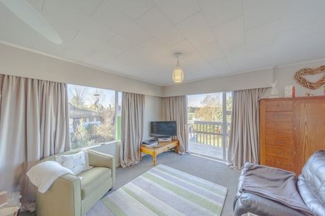 Photo of property in 10 Leeton Drive, Waipukurau, 4200