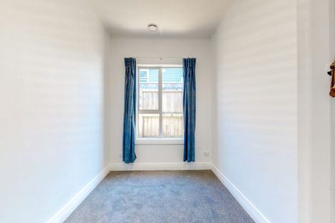 Photo of property in 69 Ranui Crescent, Khandallah, Wellington, 6035