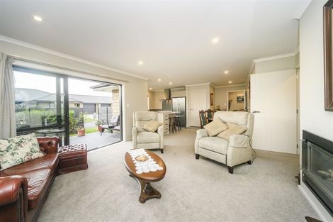 Photo of property in 2/2 Church Street, Terrace End, Palmerston North, 4410