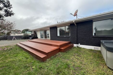 Photo of property in 11a Toi Street, Otaki Beach, Otaki, 5512