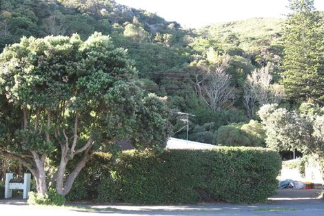 Photo of property in 2/249 Muritai Road, Eastbourne, Lower Hutt, 5013