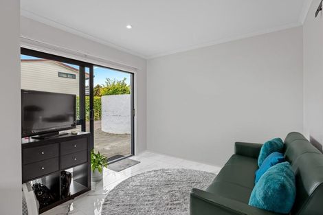 Photo of property in 41a Maygrove Drive, Orewa, 0931