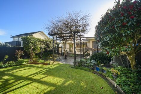 Photo of property in 114 Buick Crescent, Awapuni, Palmerston North, 4412