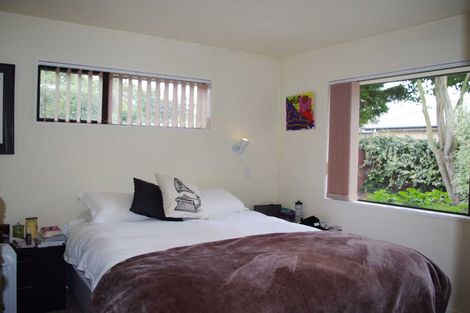 Photo of property in 290 Yaldhurst Road, Avonhead, Christchurch, 8042
