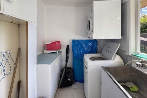 Photo of property in 2 Hillside Terrace, Saint Johns Hill, Whanganui, 4500