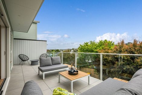 Photo of property in 55b Merriefield Avenue, Forrest Hill, Auckland, 0620