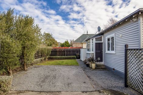 Photo of property in 28 Corson Avenue, Beckenham, Christchurch, 8023