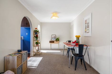 Photo of property in 1/52a Aorangi Road, Bryndwr, Christchurch, 8053