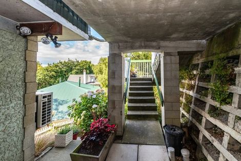 Photo of property in 67 Easther Crescent, Kew, Dunedin, 9012