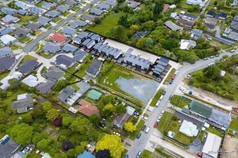 Photo of property in 32 Raukawa Street, Stokes Valley, Lower Hutt, 5019