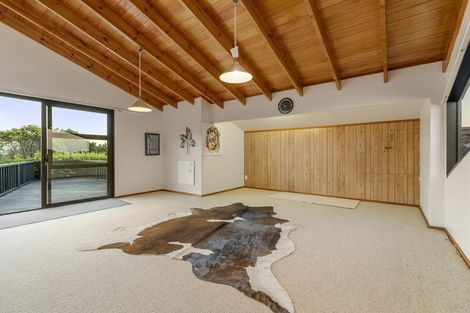 Photo of property in 4 Kotare Place, Sandspit, Warkworth, 0982