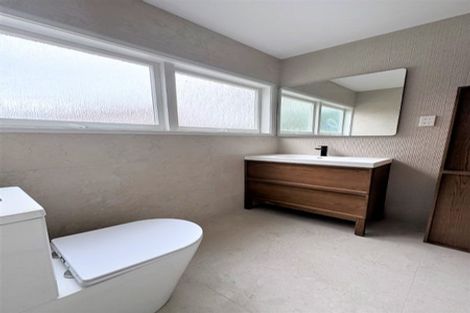 Photo of property in 8 Terrylyn Drive, Hillcrest, Auckland, 0627