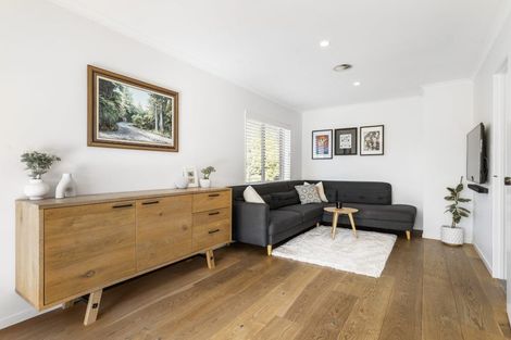 Photo of property in 2/25 Ciprian Place, Henderson, Auckland, 0612