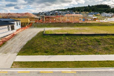 Photo of property in 80 Kirimoko Crescent, Wanaka, 9305