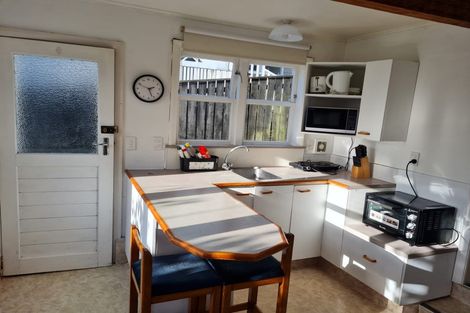 Photo of property in 11a Braithwaite Street, Karori, Wellington, 6012