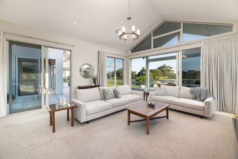 Photo of property in 114 Oceanbeach Road, Mount Maunganui, 3116